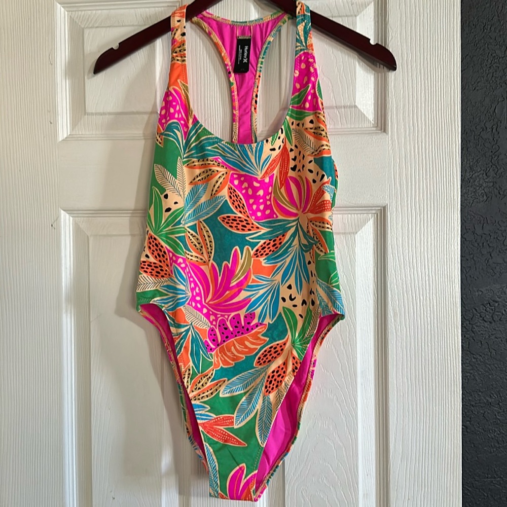 Hurley moderate coverage